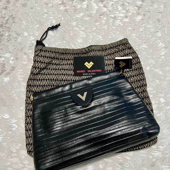 NWT Valentino Black Vintage Clutch - Picture 6 of 8